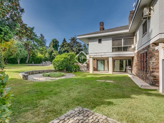5 soverom Villa til salgs i Madrid by med svømmebasseng - € 4 600 000 (Ref: 9383532)