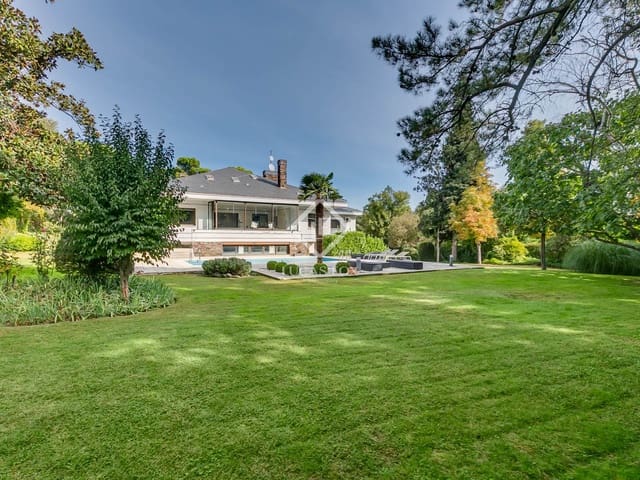 5 soverom Villa til salgs i Madrid by med svømmebasseng - € 4 600 000 (Ref: 9383532)