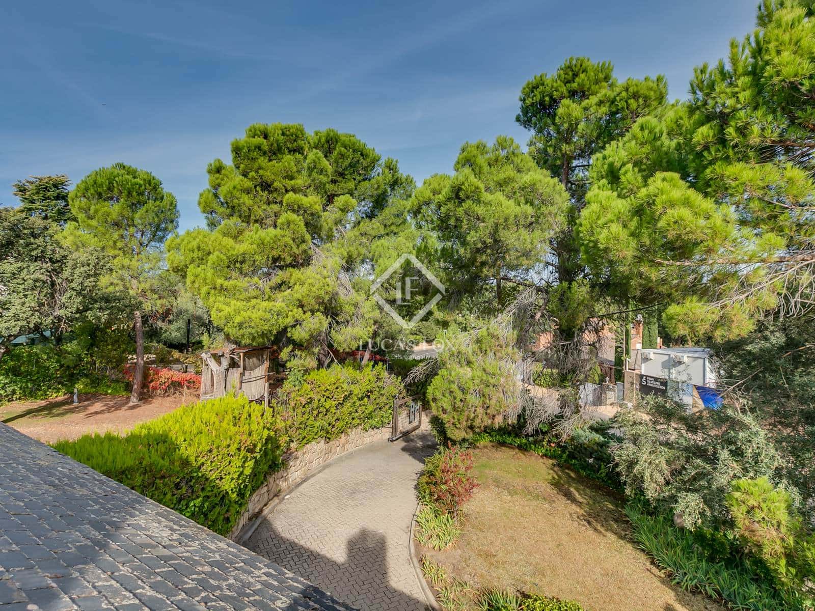 5 slaapkamer Villa te koop in Madrid stad met zwembad - € 4.600.000 (Ref: 9383532)