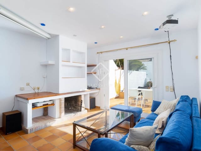 3 quarto Moradia para venda em Sant Pol de Mar com piscina garagem - 550 000 € (Ref: 9383533)