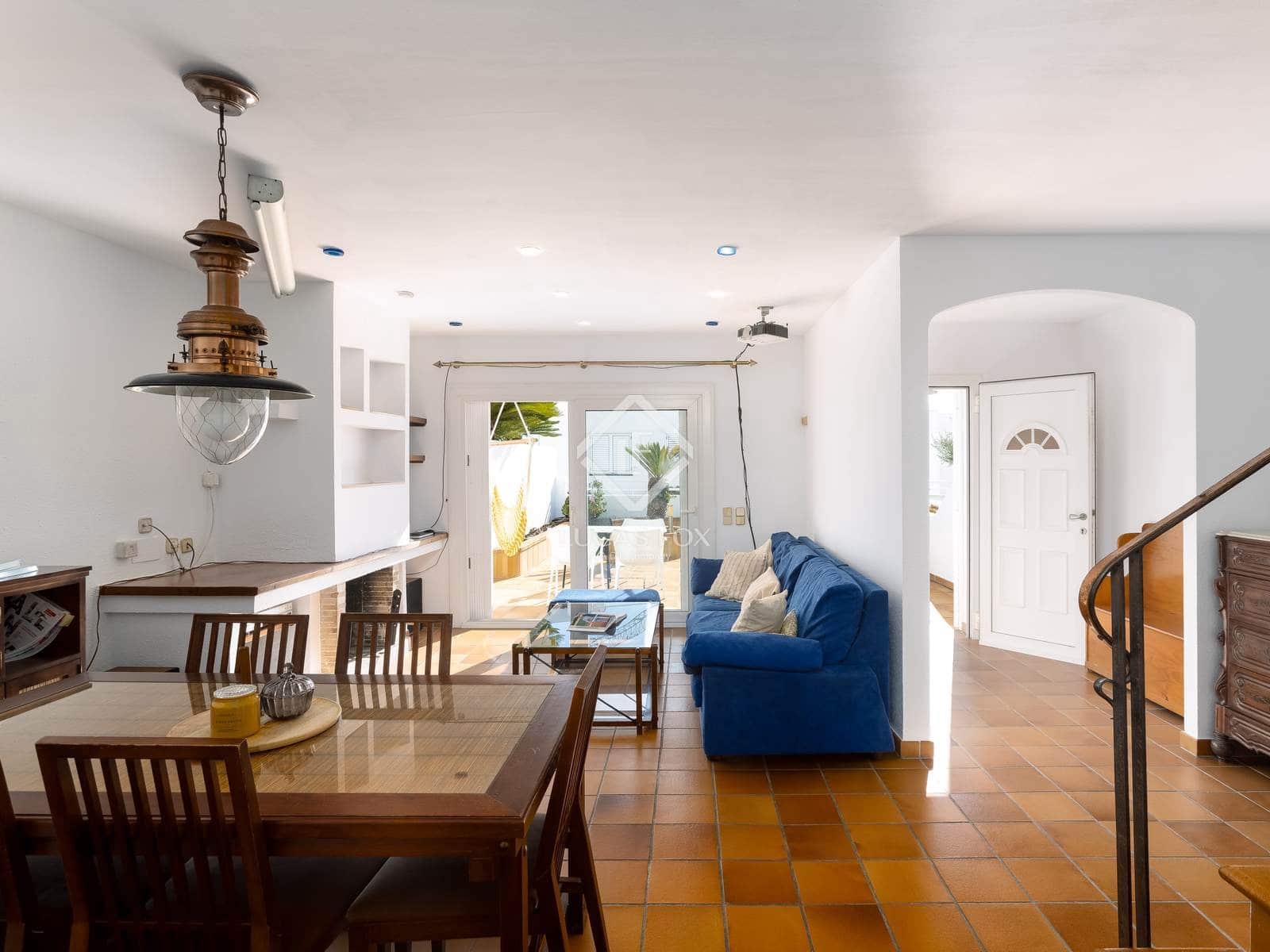 3 bedroom Villa for sale in Sant Pol de Mar with pool garage - € 550,000 (Ref: 9383533)