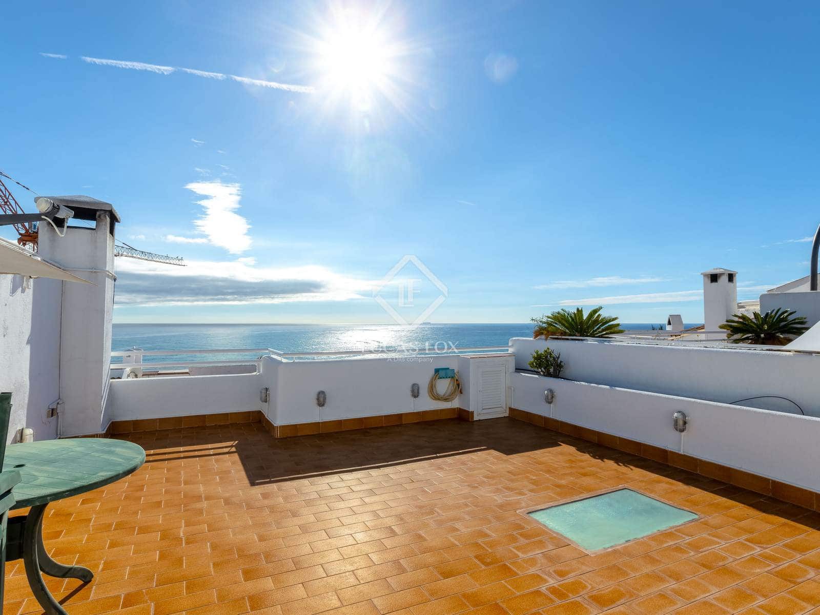 3 bedroom Villa for sale in Sant Pol de Mar with pool garage - € 550,000 (Ref: 9383533)