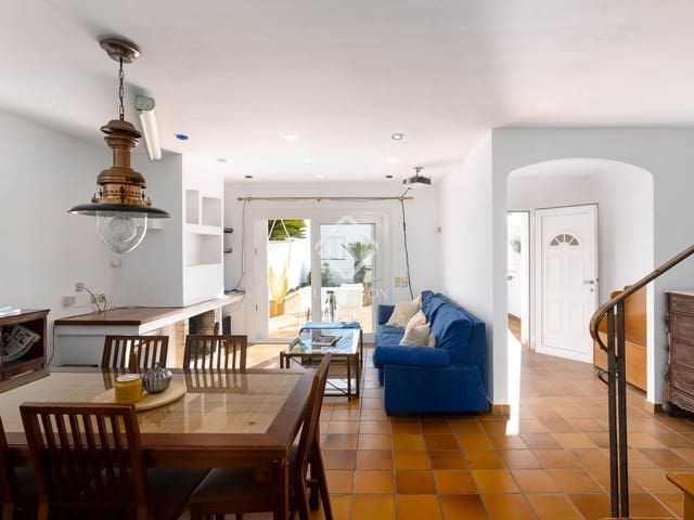 3 quarto Moradia para venda em Sant Pol de Mar com piscina garagem - 550 000 € (Ref: 9383533)