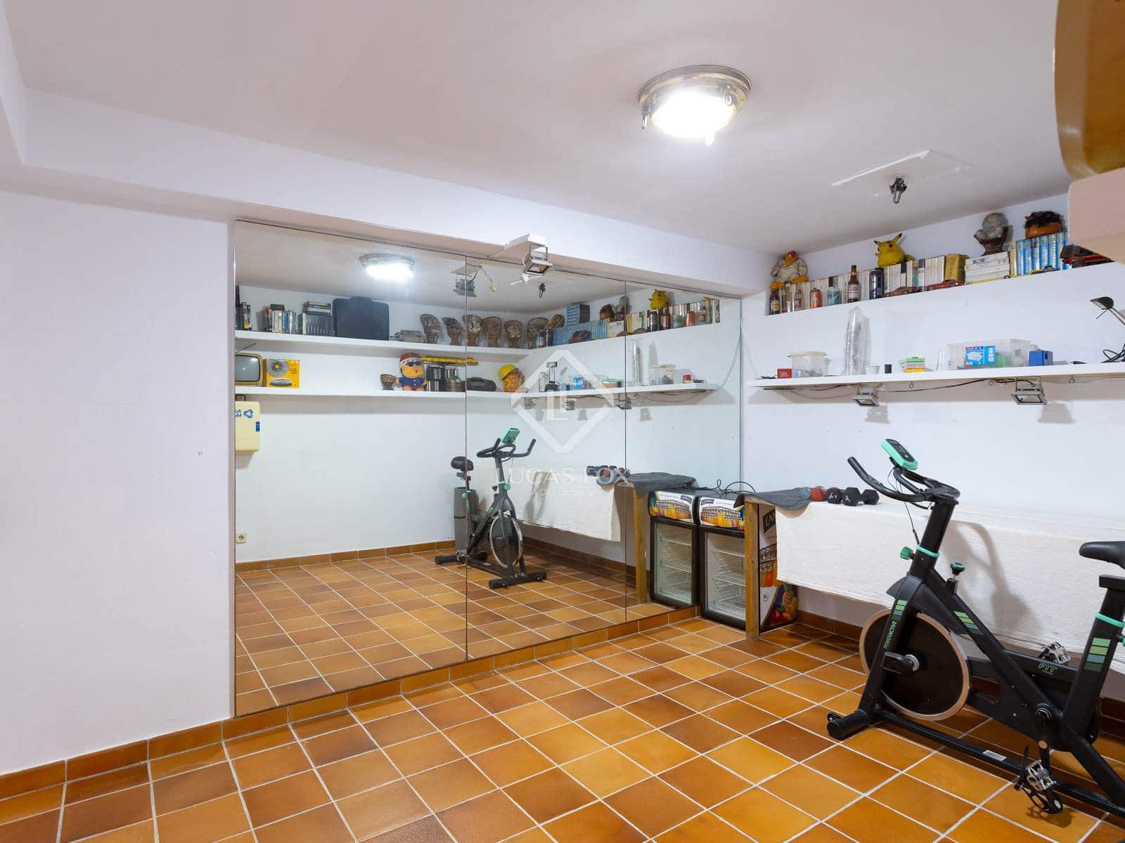 3 bedroom Villa for sale in Sant Pol de Mar with pool garage - € 550,000 (Ref: 9383533)