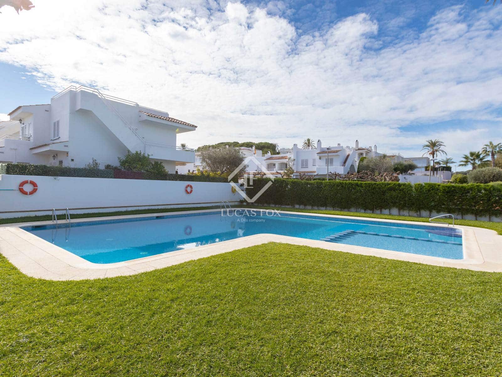 3 bedroom Villa for sale in Sant Pol de Mar with pool garage - € 550,000 (Ref: 9383533)
