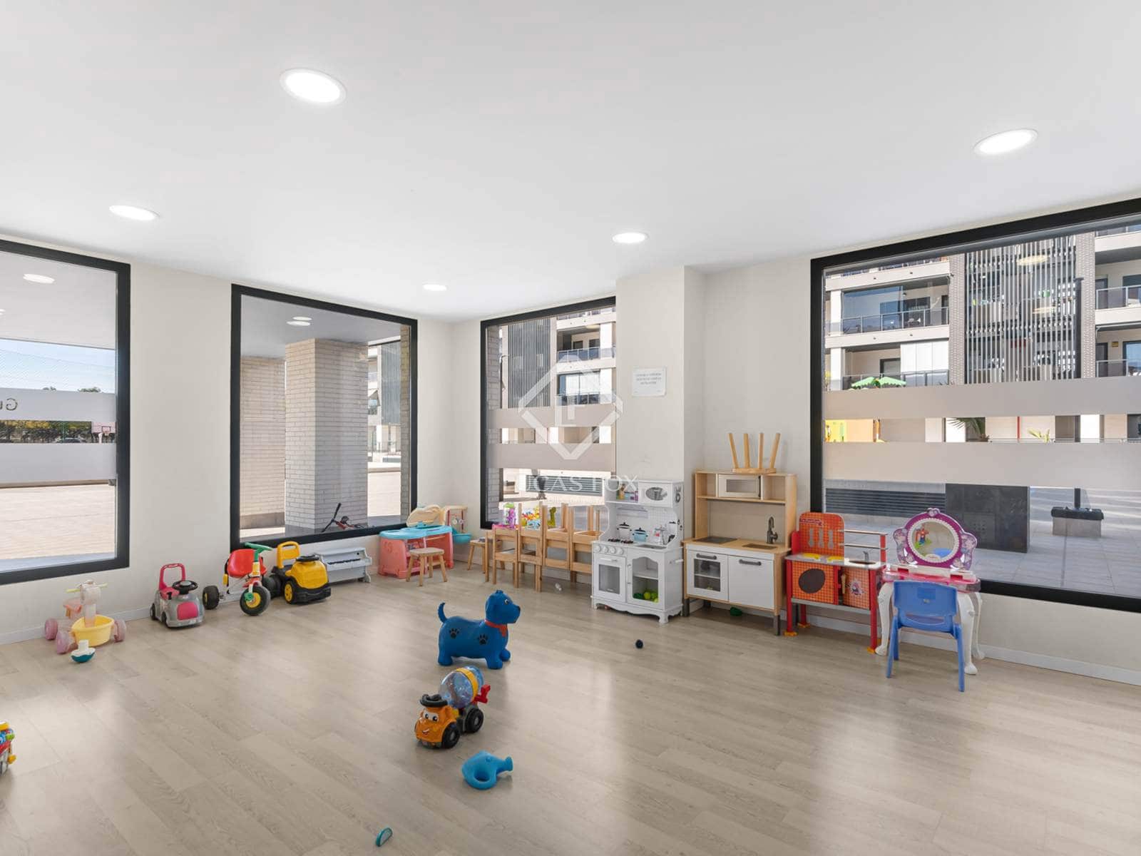 3 slaapkamer Appartement te koop in Alicante stad met zwembad garage - € 524.000 (Ref: 9384818)