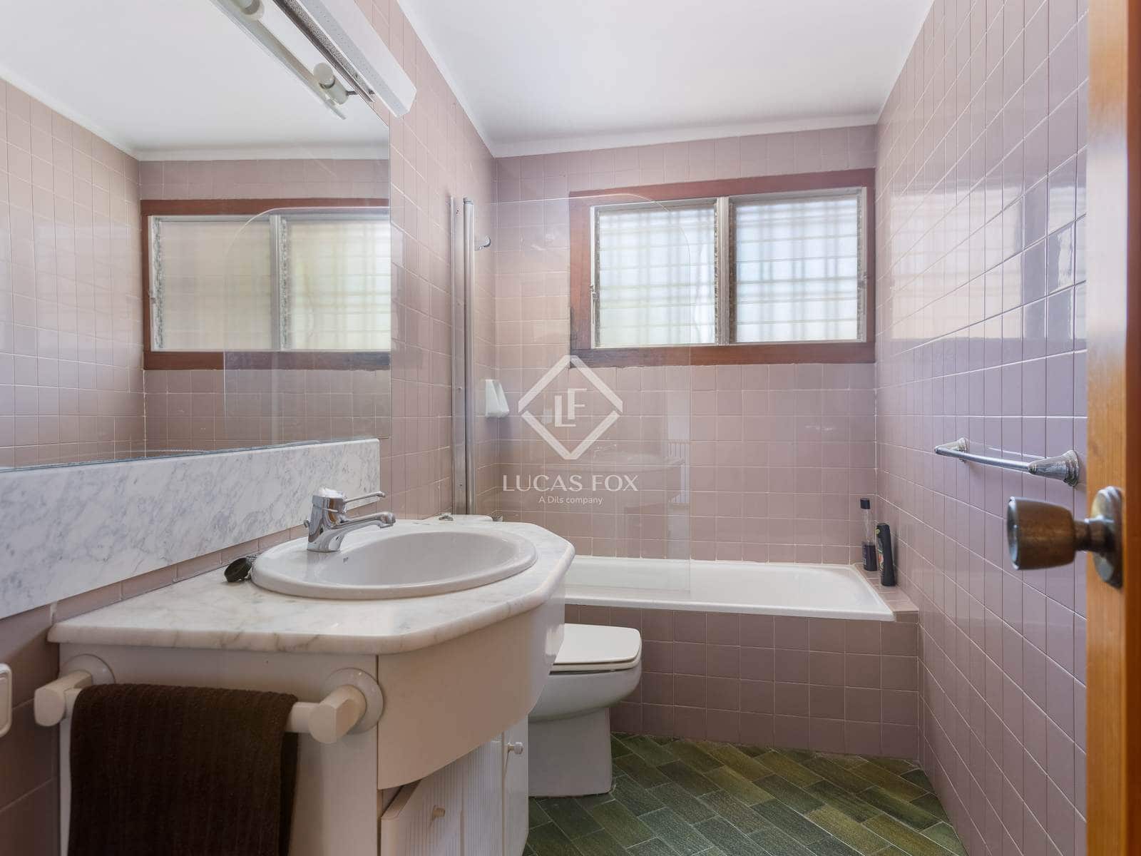 8 bedroom Villa for sale in Sant Pol de Mar with pool garage - € 2,100,000 (Ref: 9384820)