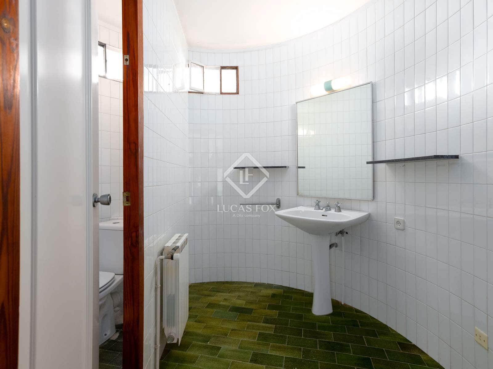 8 bedroom Villa for sale in Sant Pol de Mar with pool garage - € 2,100,000 (Ref: 9384820)