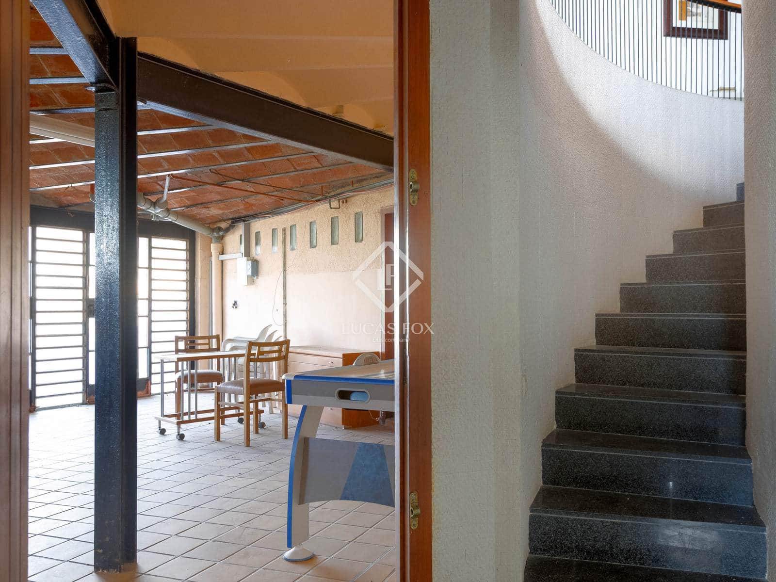 8 bedroom Villa for sale in Sant Pol de Mar with pool garage - € 2,100,000 (Ref: 9384820)