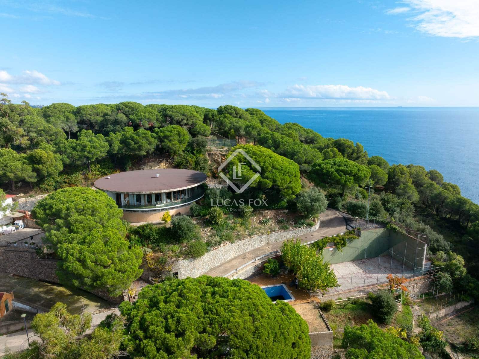 8 bedroom Villa for sale in Sant Pol de Mar with pool garage - € 2,100,000 (Ref: 9384820)
