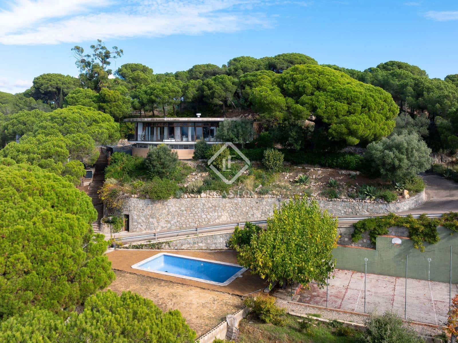 8 bedroom Villa for sale in Sant Pol de Mar with pool garage - € 2,100,000 (Ref: 9384820)