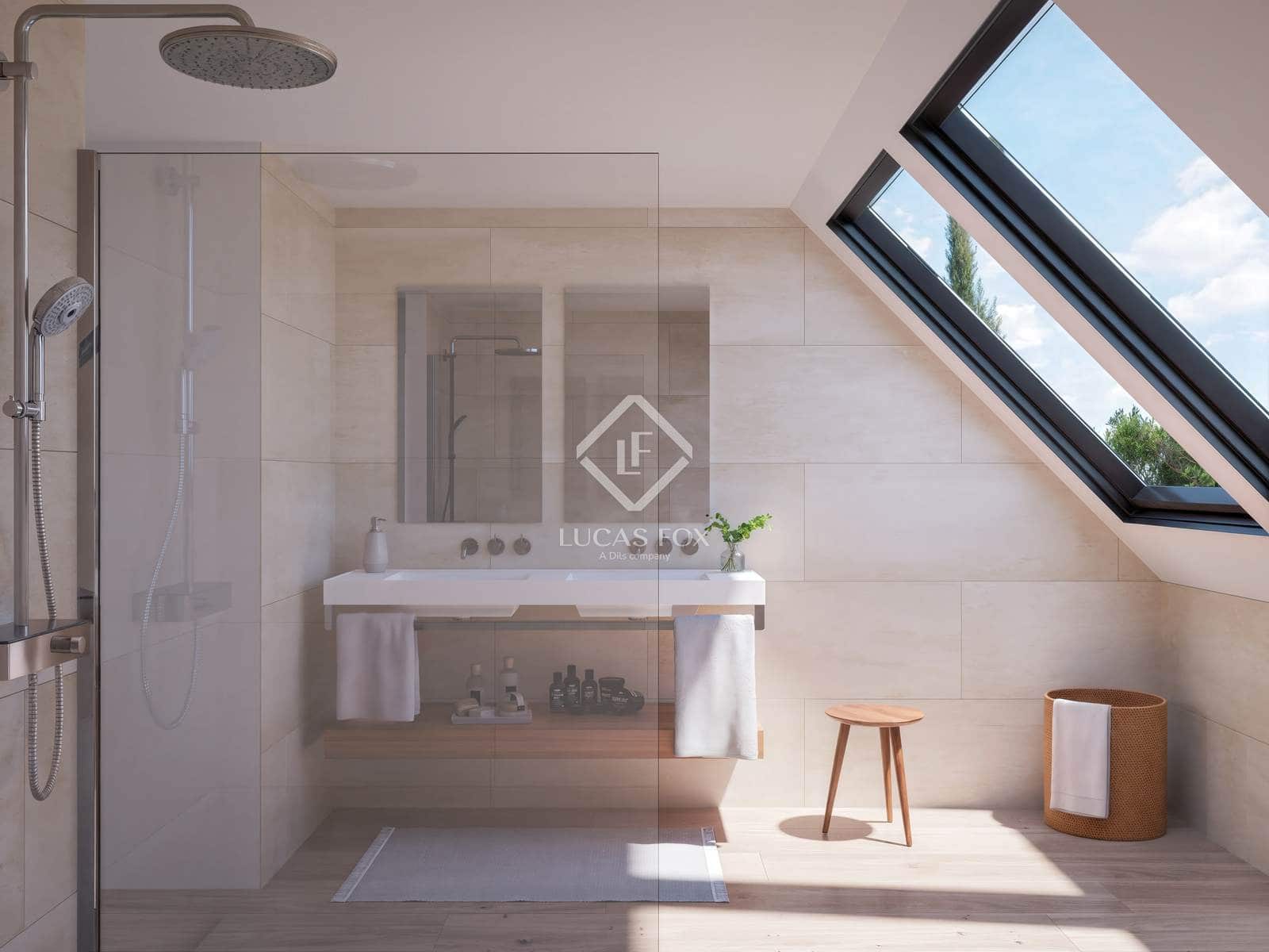 5 makuuhuone Huvila myytävänä paikassa Pozuelo de Alarcon mukana uima-altaan 
autotalli - 2 200 000 € (Ref: 9384821)