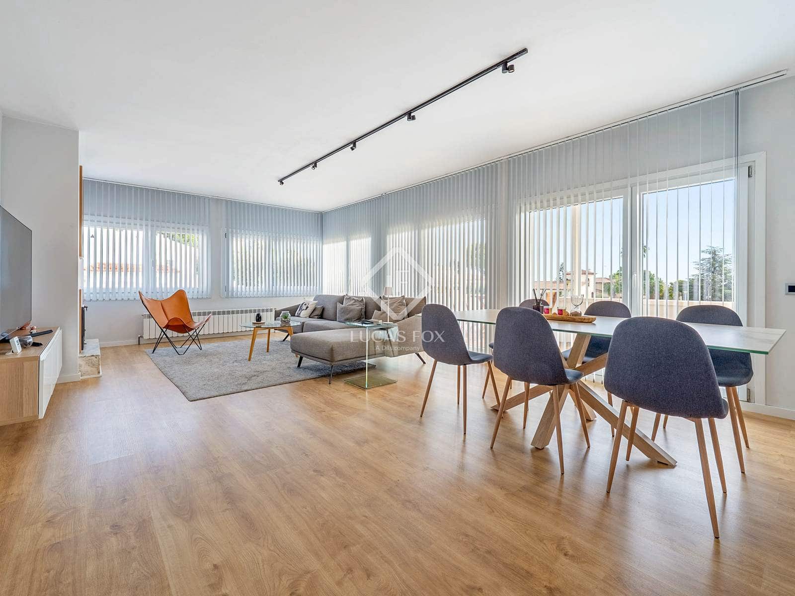 4 slaapkamer Villa te koop in El Vendrell met zwembad garage - € 575.000 (Ref: 9384908)