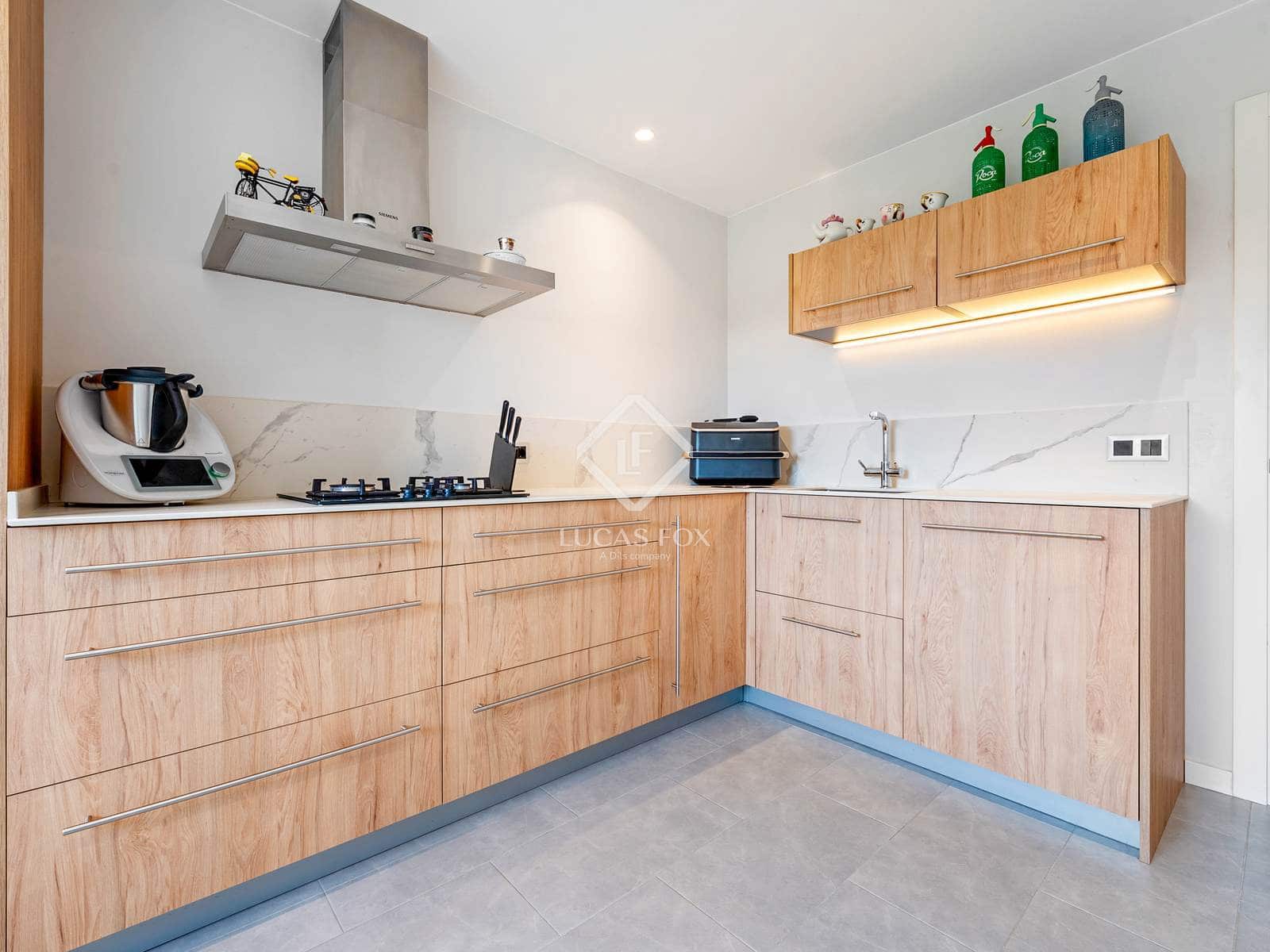 4 slaapkamer Villa te koop in El Vendrell met zwembad garage - € 575.000 (Ref: 9384908)