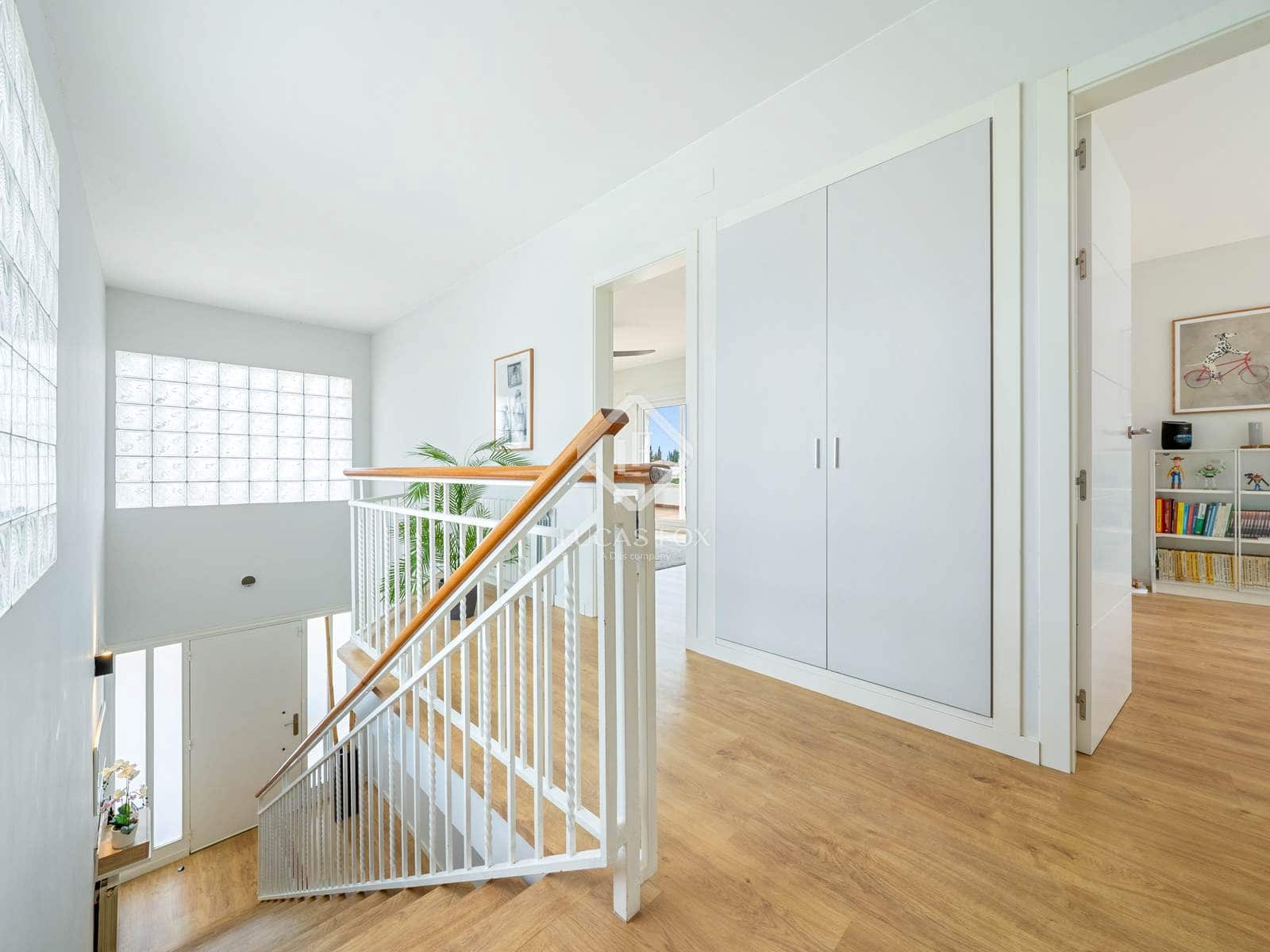 4 slaapkamer Villa te koop in El Vendrell met zwembad garage - € 575.000 (Ref: 9384908)