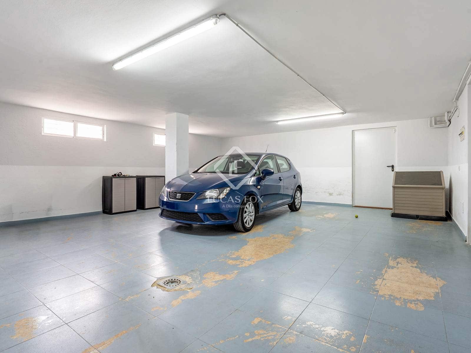 4 slaapkamer Villa te koop in El Vendrell met zwembad garage - € 575.000 (Ref: 9384908)