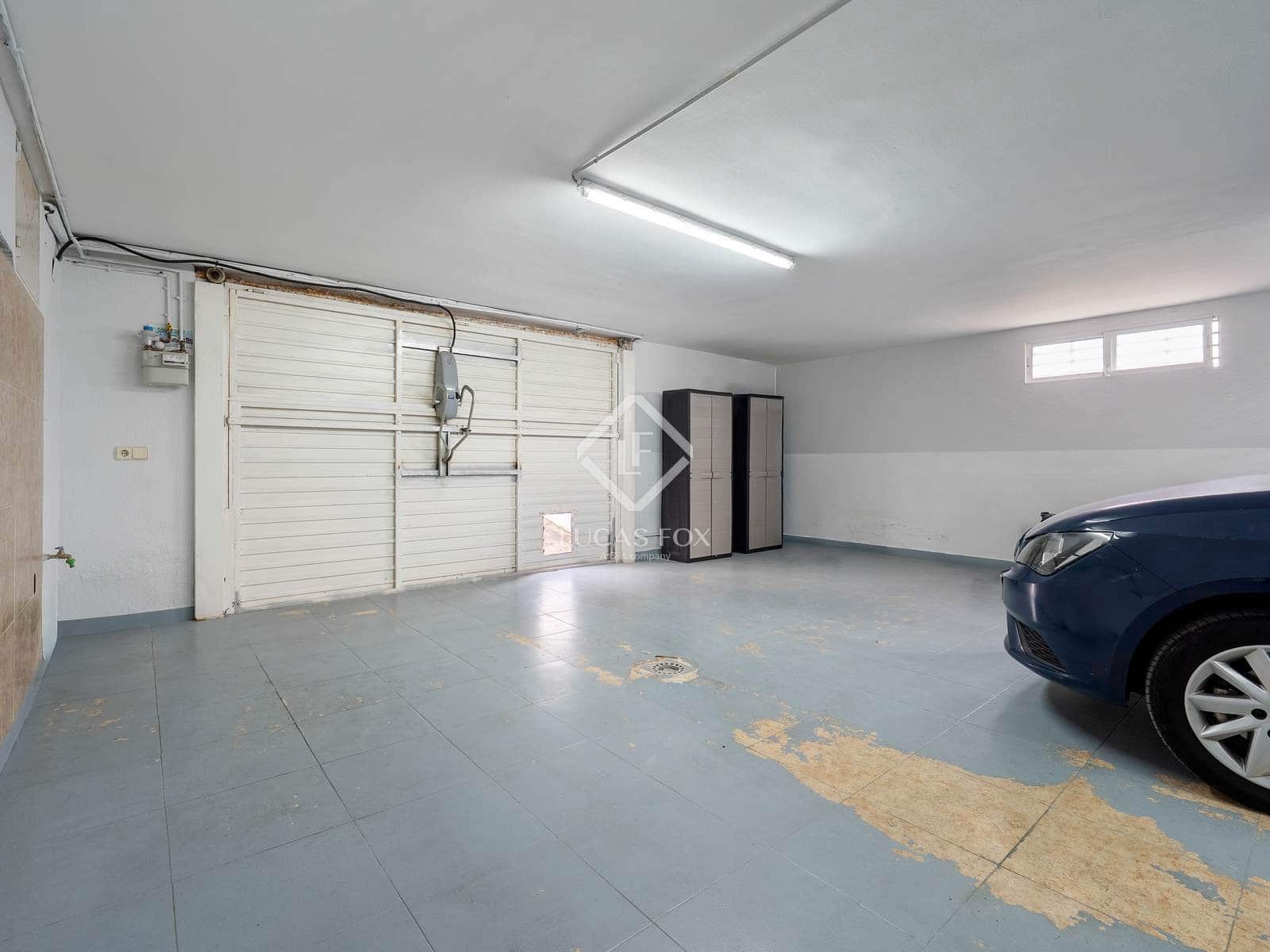 4 slaapkamer Villa te koop in El Vendrell met zwembad garage - € 575.000 (Ref: 9384908)