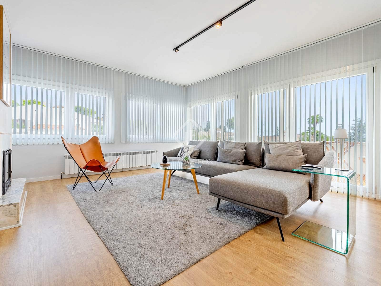 4 slaapkamer Villa te koop in El Vendrell met zwembad garage - € 575.000 (Ref: 9384908)