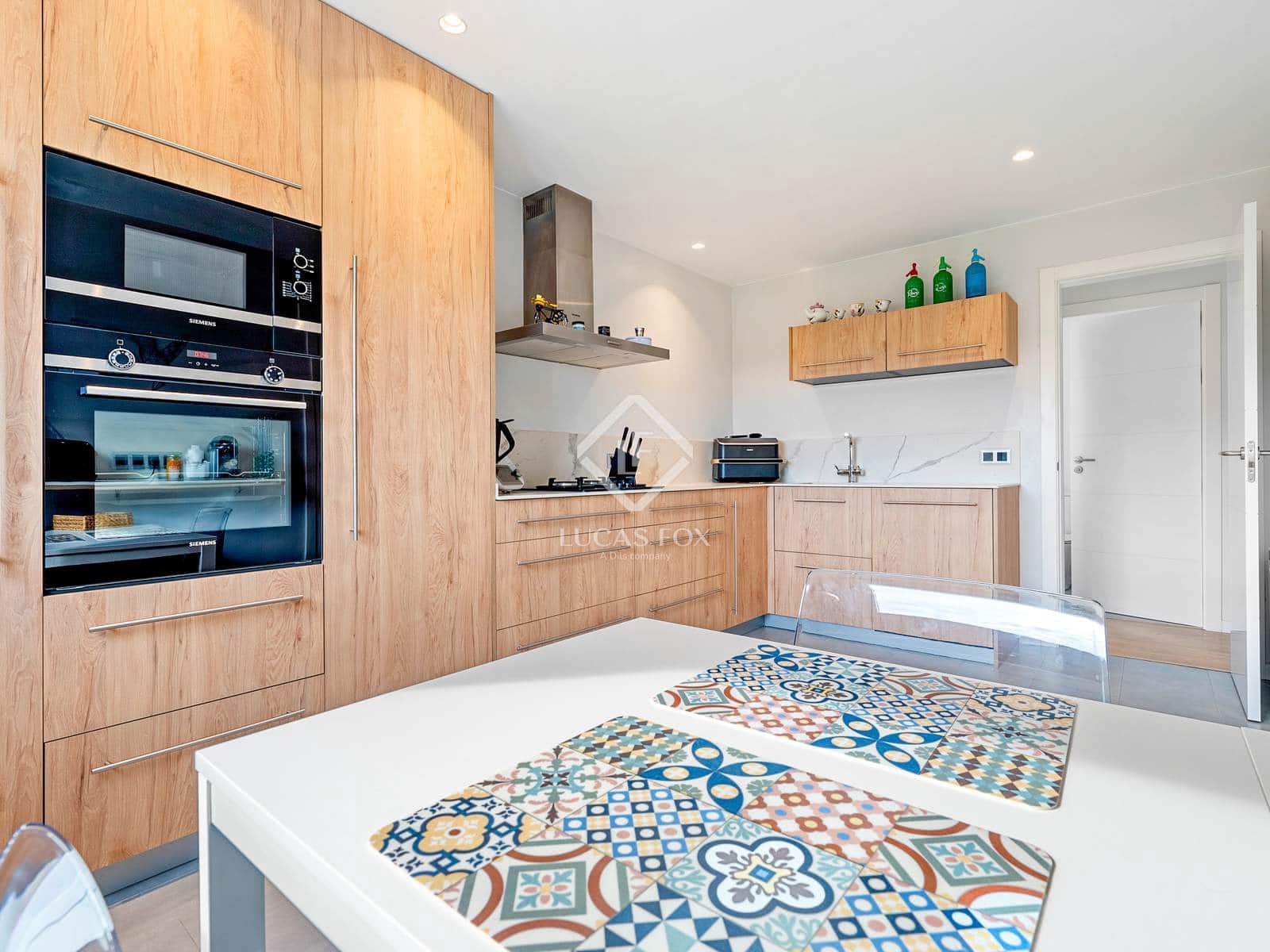 4 slaapkamer Villa te koop in El Vendrell met zwembad garage - € 575.000 (Ref: 9384908)