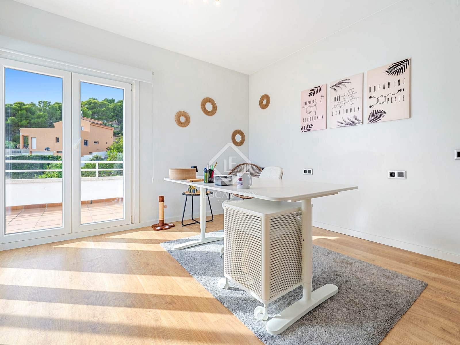 4 slaapkamer Villa te koop in El Vendrell met zwembad garage - € 575.000 (Ref: 9384908)