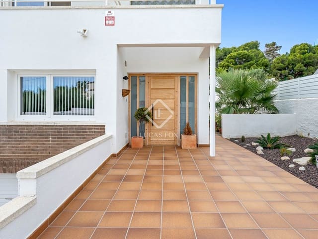 4 bedroom Villa for sale in El Vendrell with pool garage - € 575,000 (Ref: 9384908)