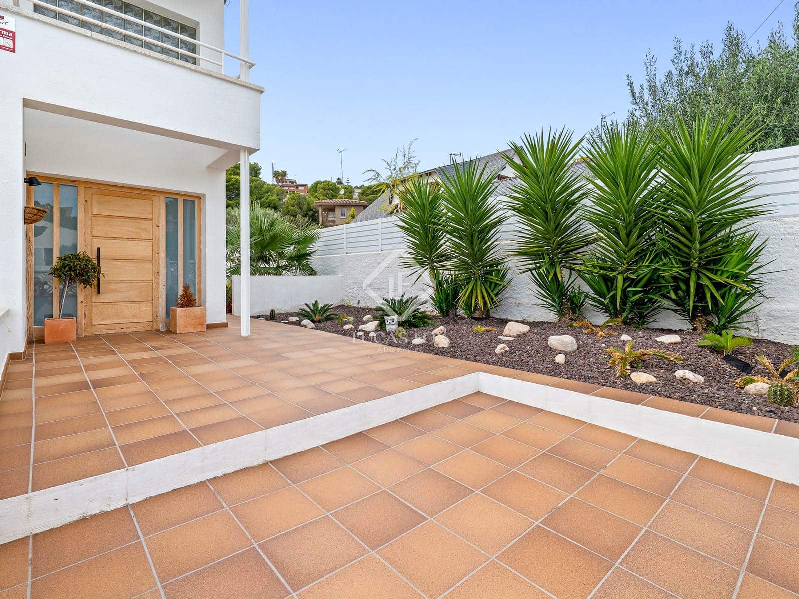 4 slaapkamer Villa te koop in El Vendrell met zwembad garage - € 575.000 (Ref: 9384908)