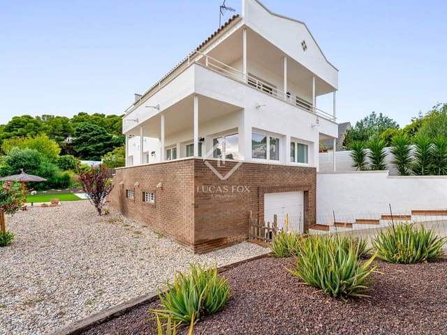 4 bedroom Villa for sale in El Vendrell with pool garage - € 575,000 (Ref: 9384908)