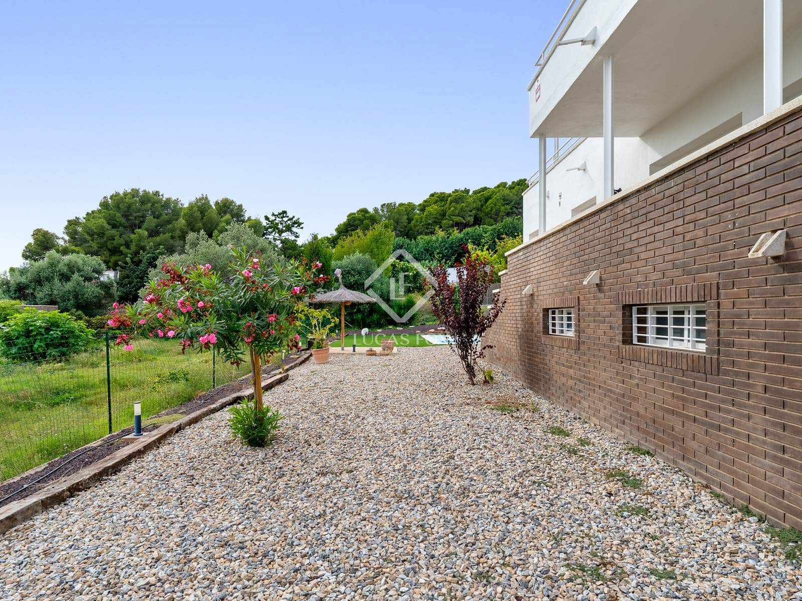 4 slaapkamer Villa te koop in El Vendrell met zwembad garage - € 575.000 (Ref: 9384908)