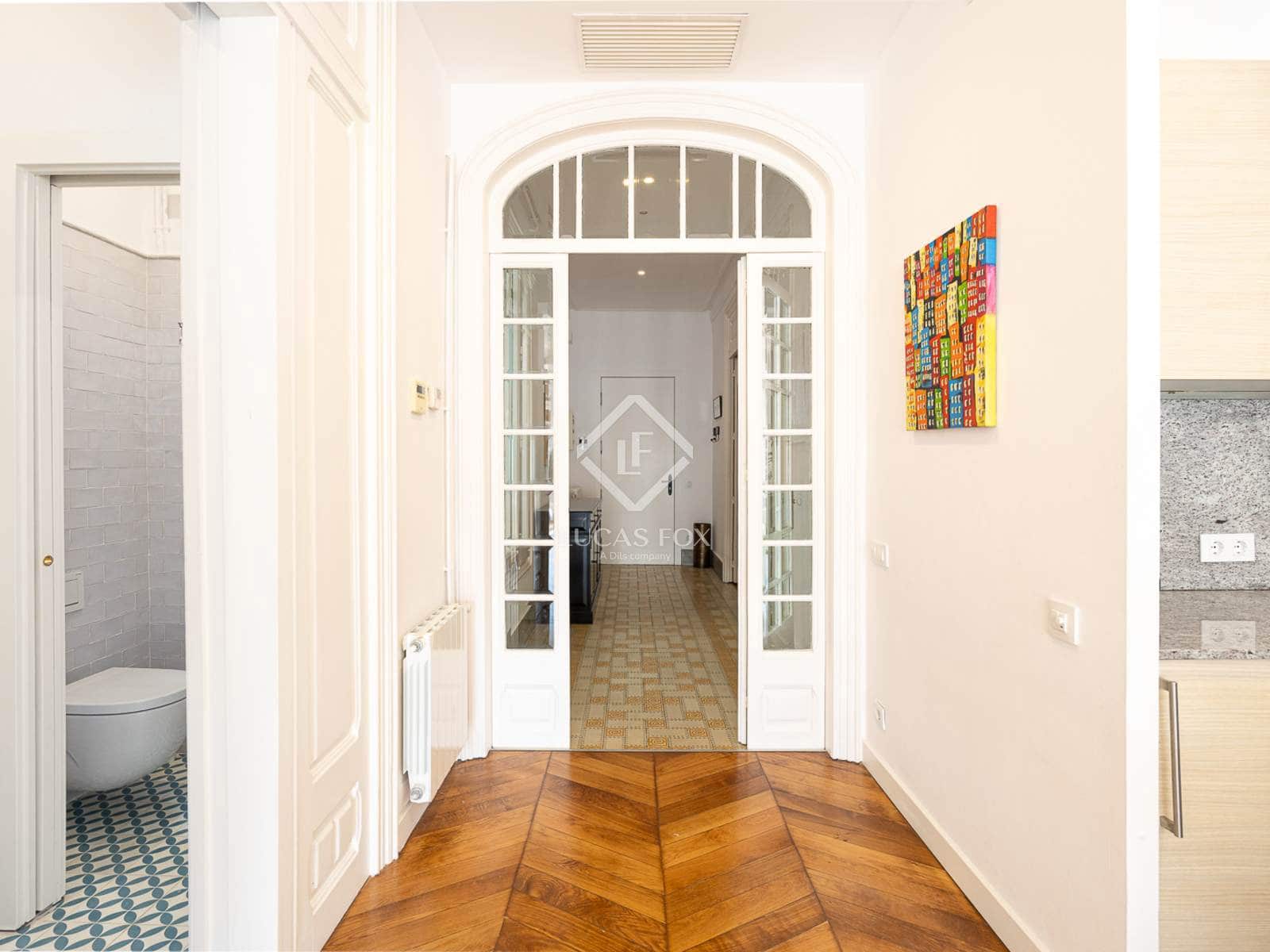 Appartement de 4 chambres à louer à Barcelone ville - 3 000 € (Ref: 9386296)