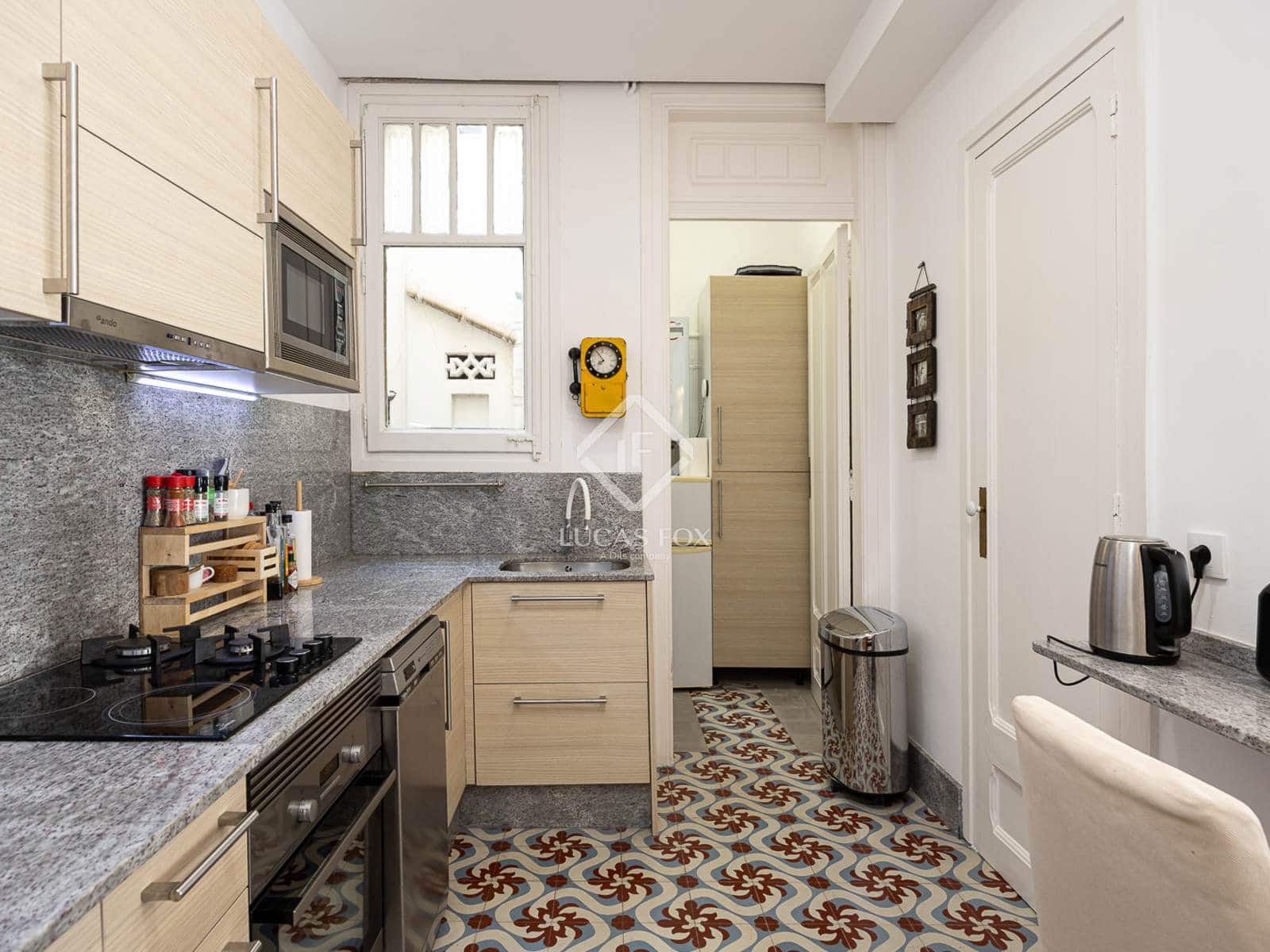 Appartement de 4 chambres à louer à Barcelone ville - 3 000 € (Ref: 9386296)