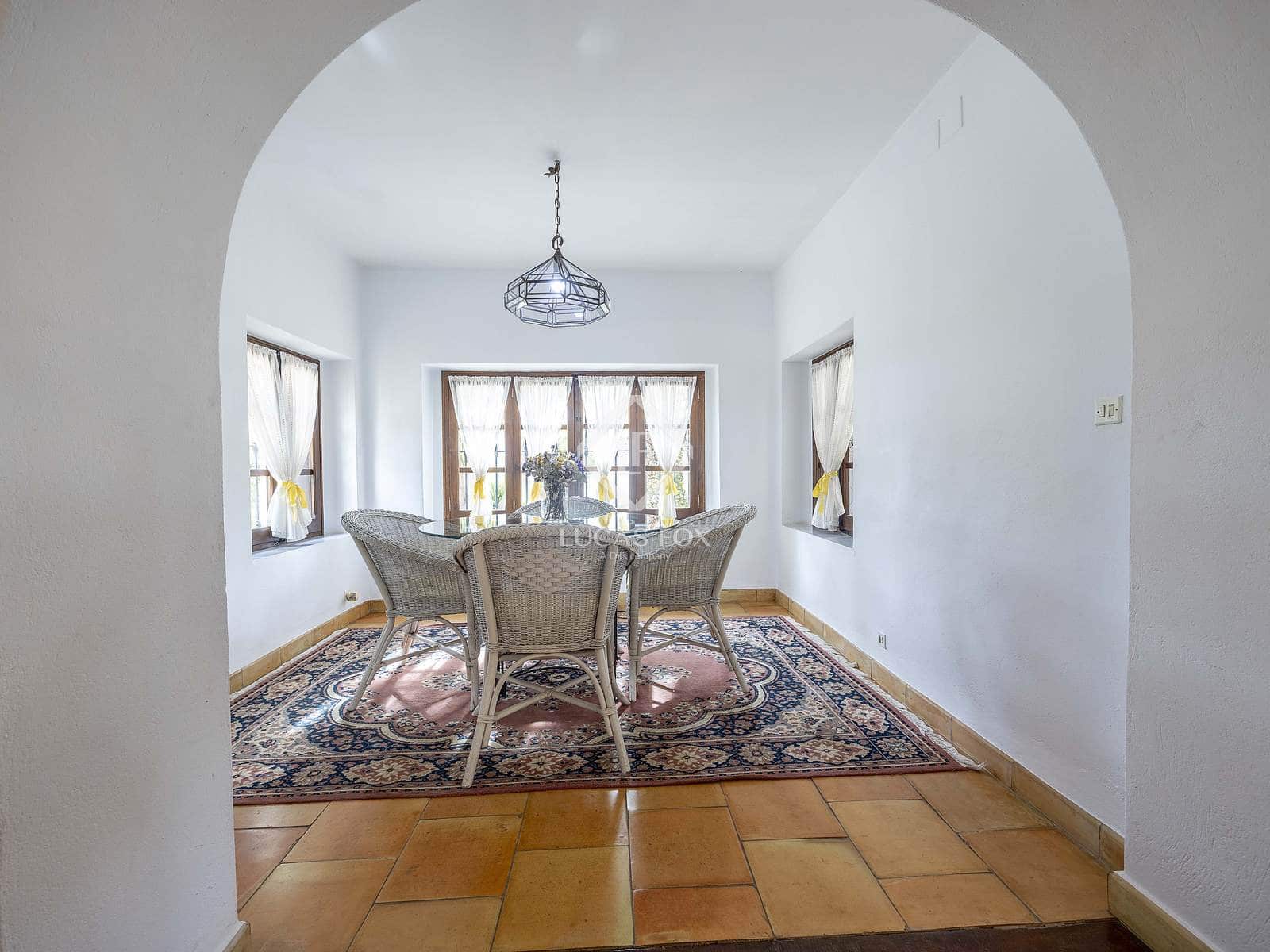 8 slaapkamer Villa te koop in San Antonio de Benageber met zwembad garage - € 1.480.000 (Ref: 9386297)