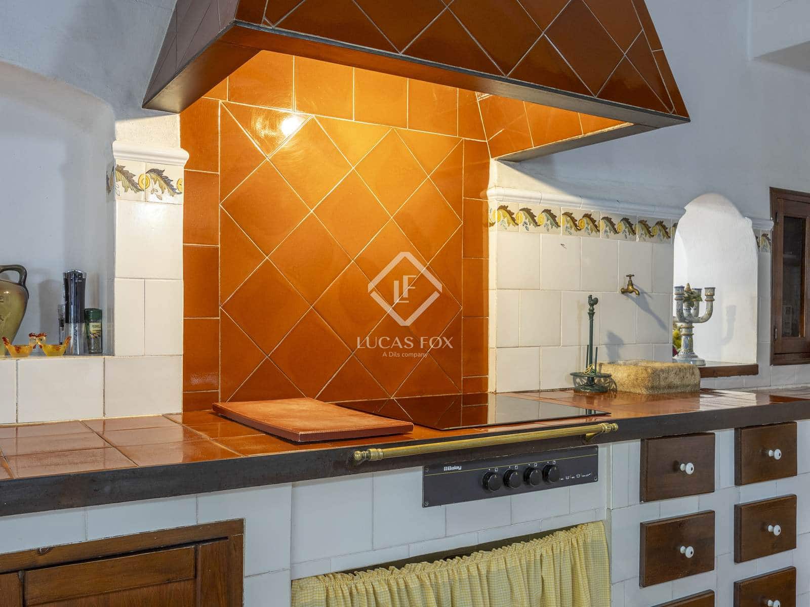 8 slaapkamer Villa te koop in San Antonio de Benageber met zwembad garage - € 1.480.000 (Ref: 9386297)