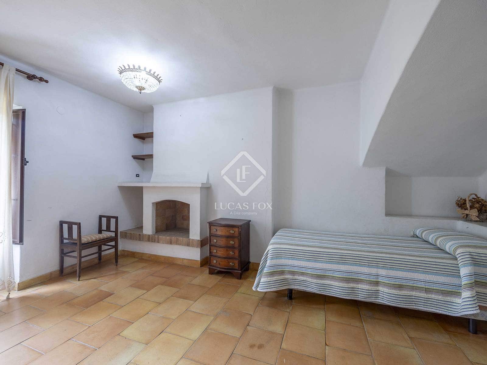 8 slaapkamer Villa te koop in San Antonio de Benageber met zwembad garage - € 1.480.000 (Ref: 9386297)