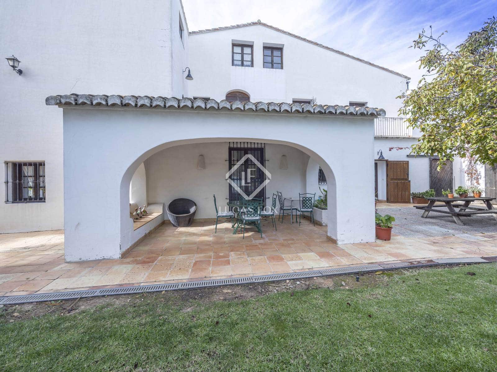8 slaapkamer Villa te koop in San Antonio de Benageber met zwembad garage - € 1.480.000 (Ref: 9386297)