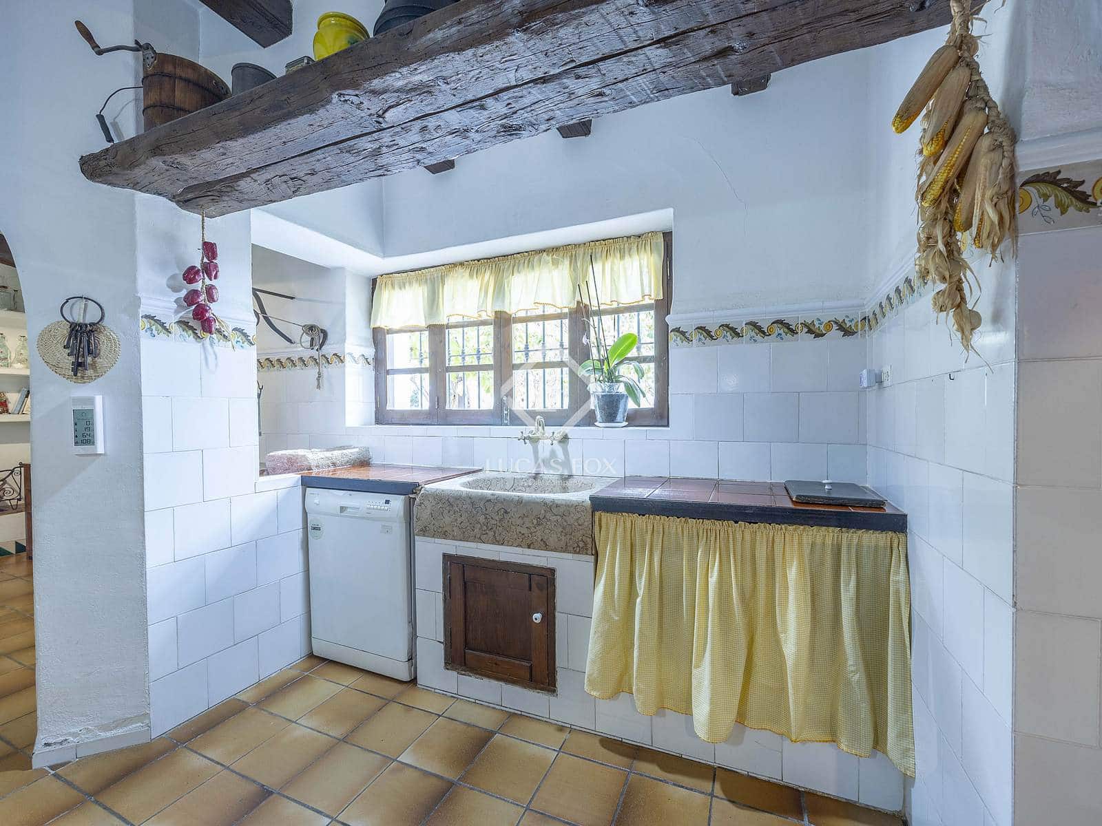 8 slaapkamer Villa te koop in San Antonio de Benageber met zwembad garage - € 1.480.000 (Ref: 9386297)