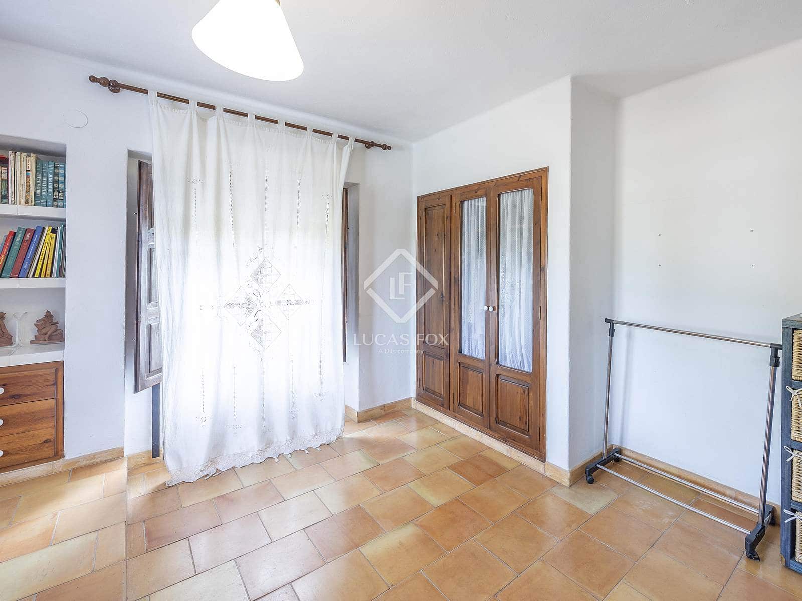 8 slaapkamer Villa te koop in San Antonio de Benageber met zwembad garage - € 1.480.000 (Ref: 9386297)