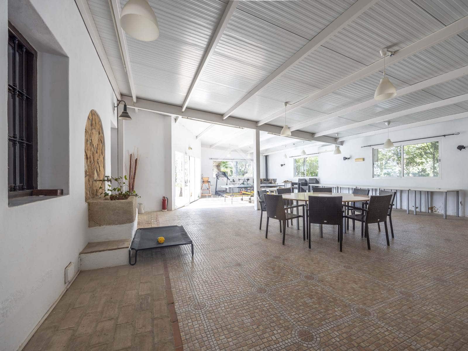 8 slaapkamer Villa te koop in San Antonio de Benageber met zwembad garage - € 1.480.000 (Ref: 9386297)