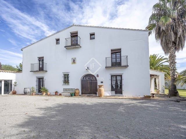 8 soverom Villa til salgs i San Antonio de Benagéber med svømmebasseng garasje - € 1 480 000 (Ref: 9386297)