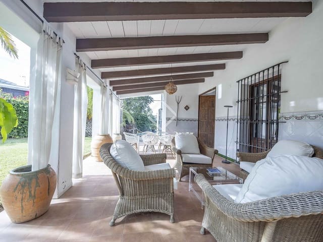 8 soverom Villa til salgs i San Antonio de Benagéber med svømmebasseng garasje - € 1 480 000 (Ref: 9386297)