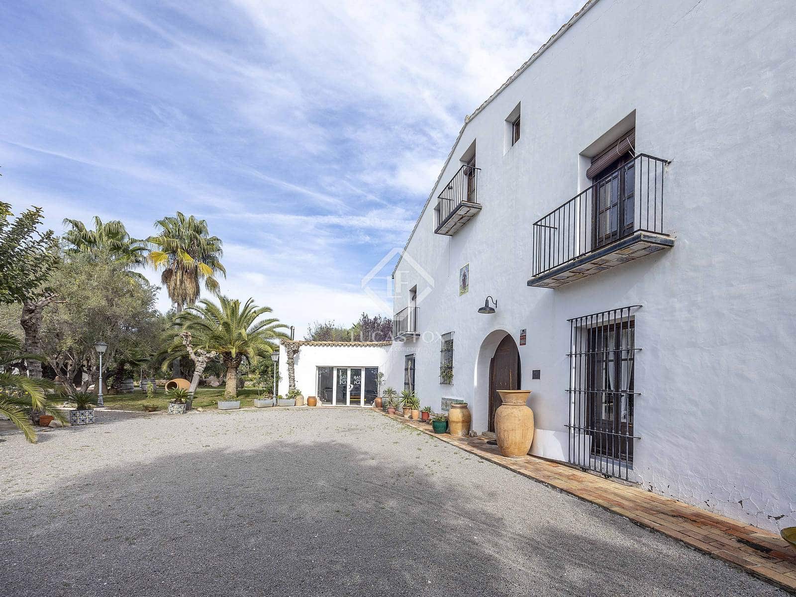 8 slaapkamer Villa te koop in San Antonio de Benageber met zwembad garage - € 1.480.000 (Ref: 9386297)