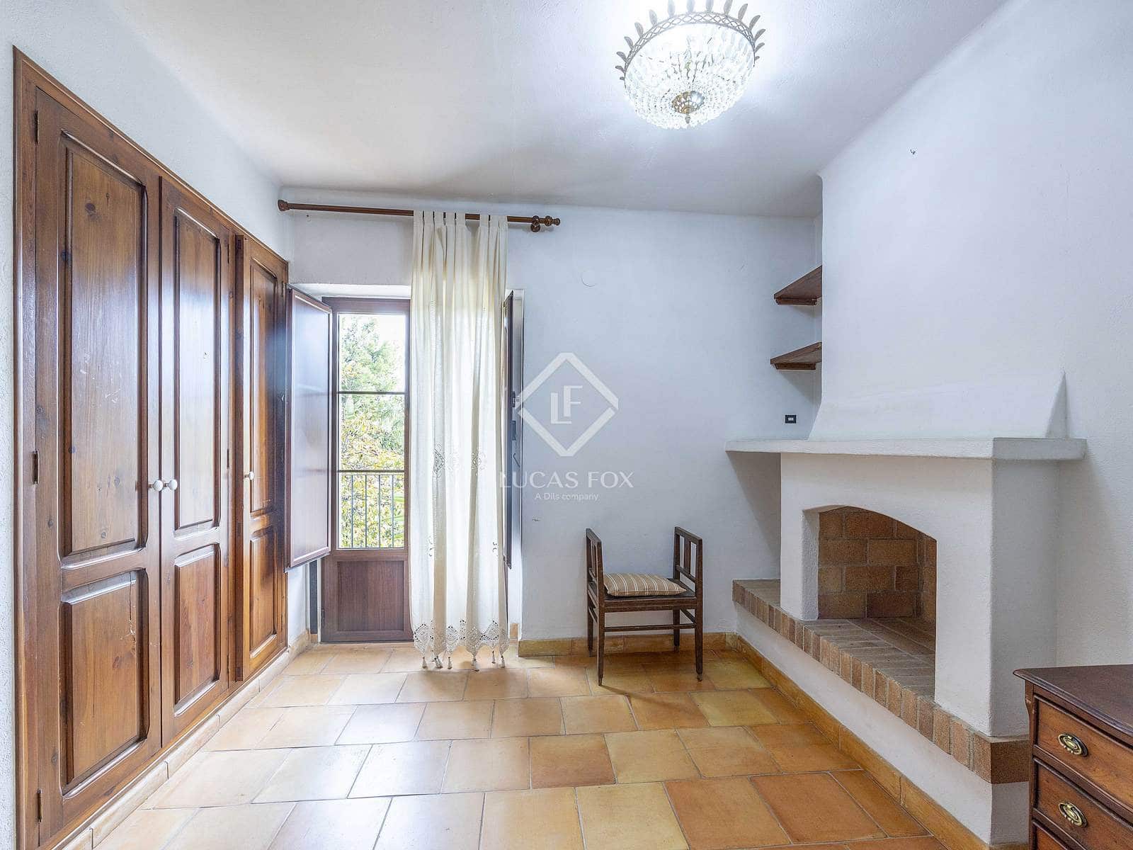 8 slaapkamer Villa te koop in San Antonio de Benageber met zwembad garage - € 1.480.000 (Ref: 9386297)