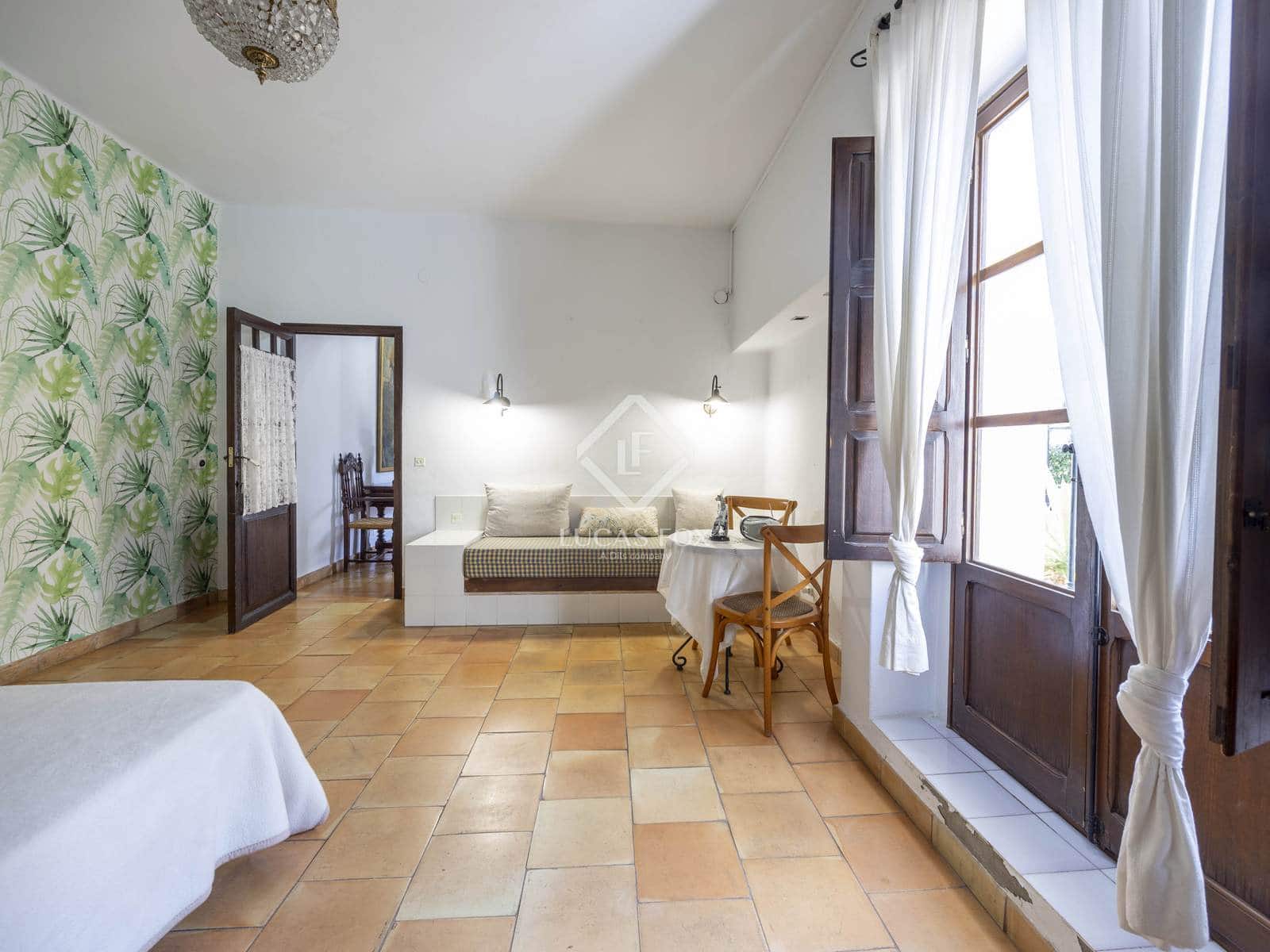 8 slaapkamer Villa te koop in San Antonio de Benageber met zwembad garage - € 1.480.000 (Ref: 9386297)