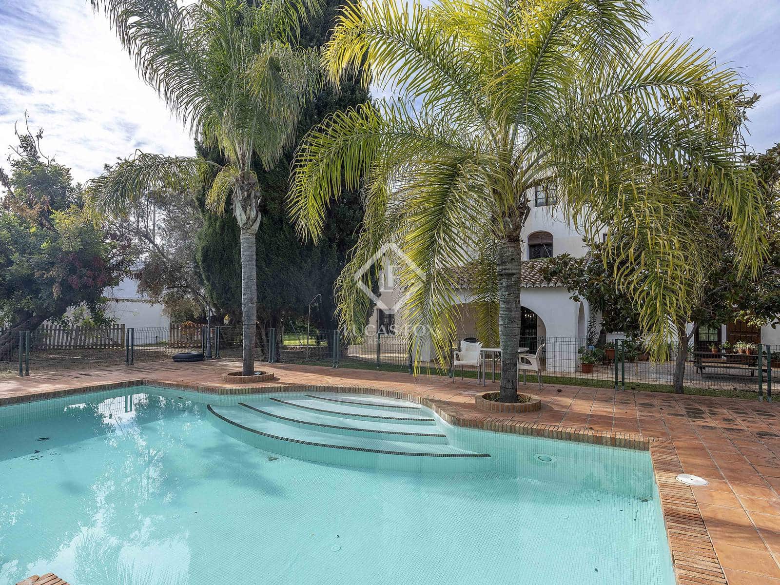8 slaapkamer Villa te koop in San Antonio de Benageber met zwembad garage - € 1.480.000 (Ref: 9386297)
