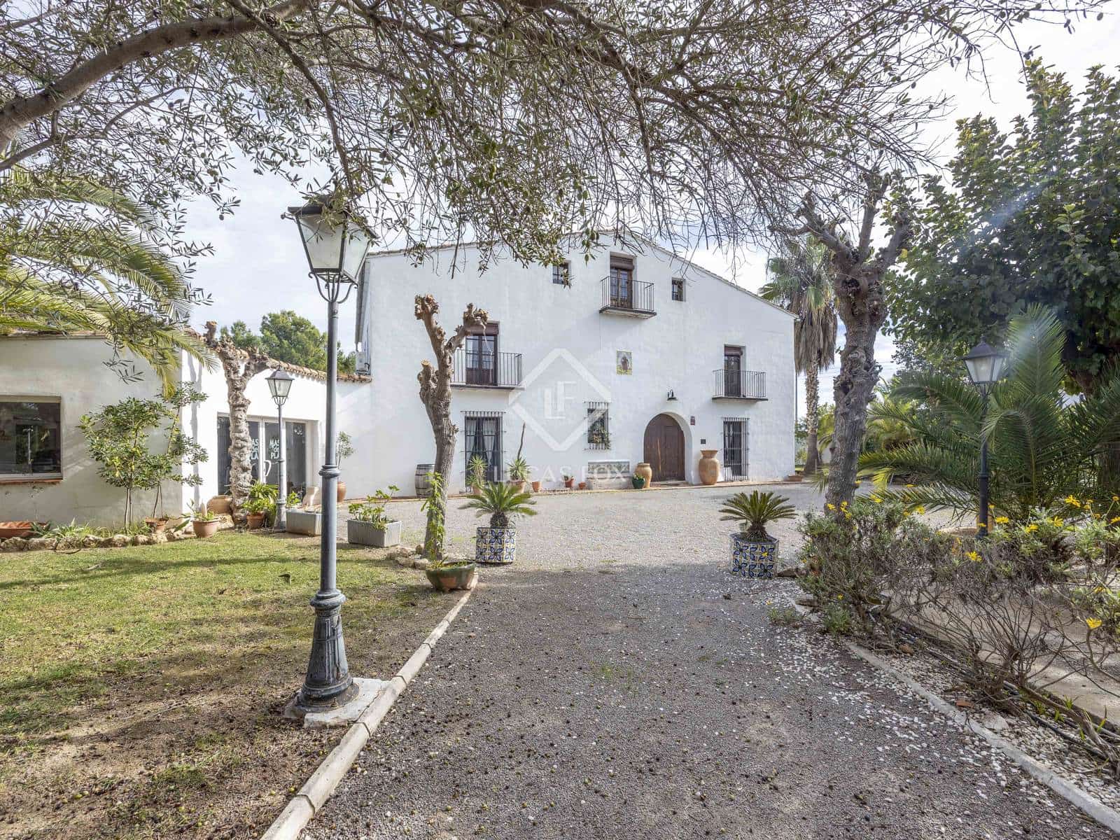 8 slaapkamer Villa te koop in San Antonio de Benageber met zwembad garage - € 1.480.000 (Ref: 9386297)