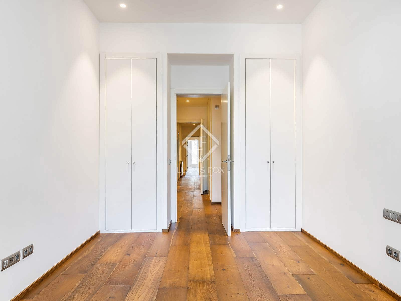 4 sovrum Lägenhet att hyra i Barcelona stad - 8 000 € (Ref: 9386298)