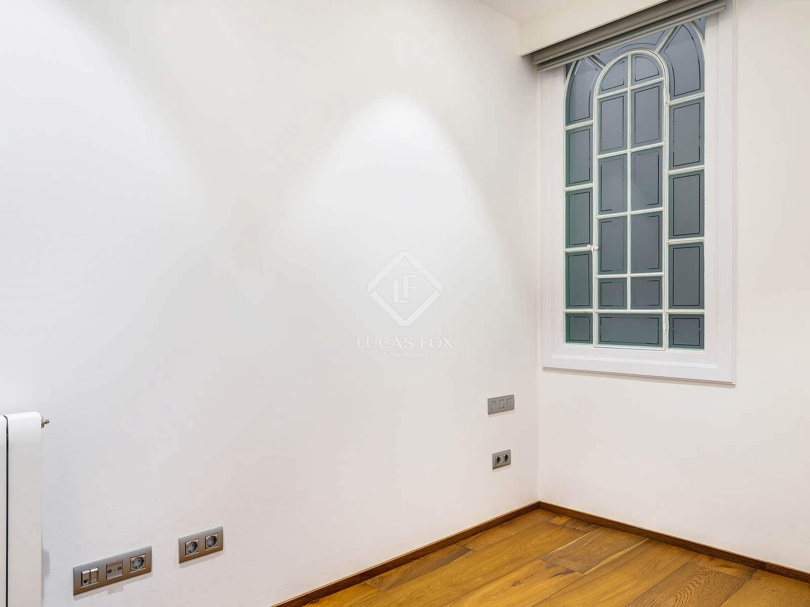 4 sovrum Lägenhet att hyra i Barcelona stad - 8 000 € (Ref: 9386298)