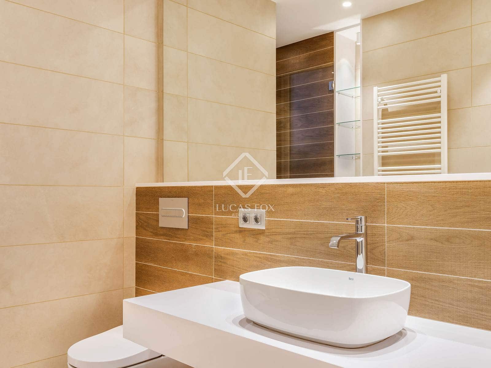 4 sovrum Lägenhet att hyra i Barcelona stad - 8 000 € (Ref: 9386298)