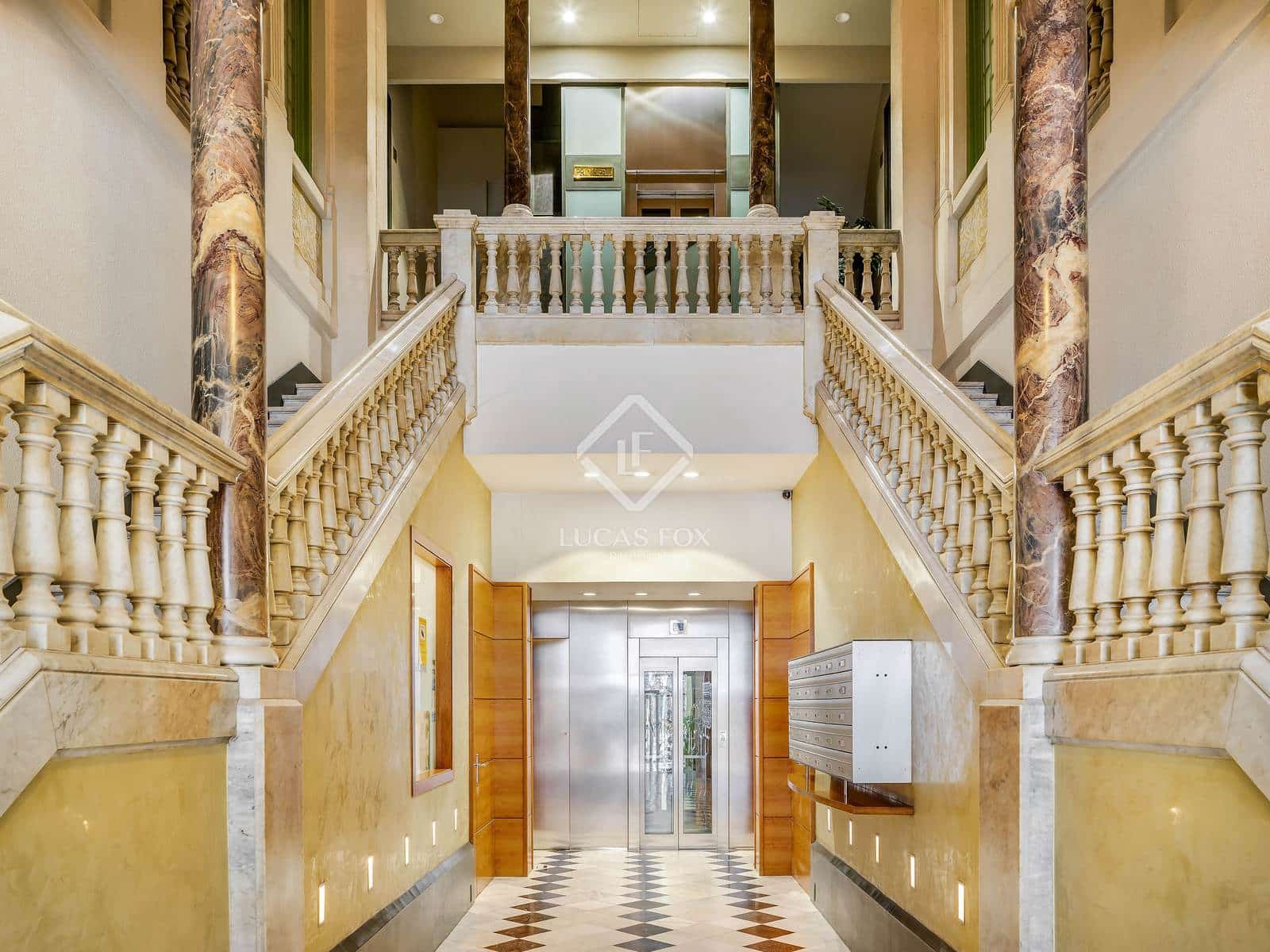 4 sovrum Lägenhet att hyra i Barcelona stad - 8 000 € (Ref: 9386298)