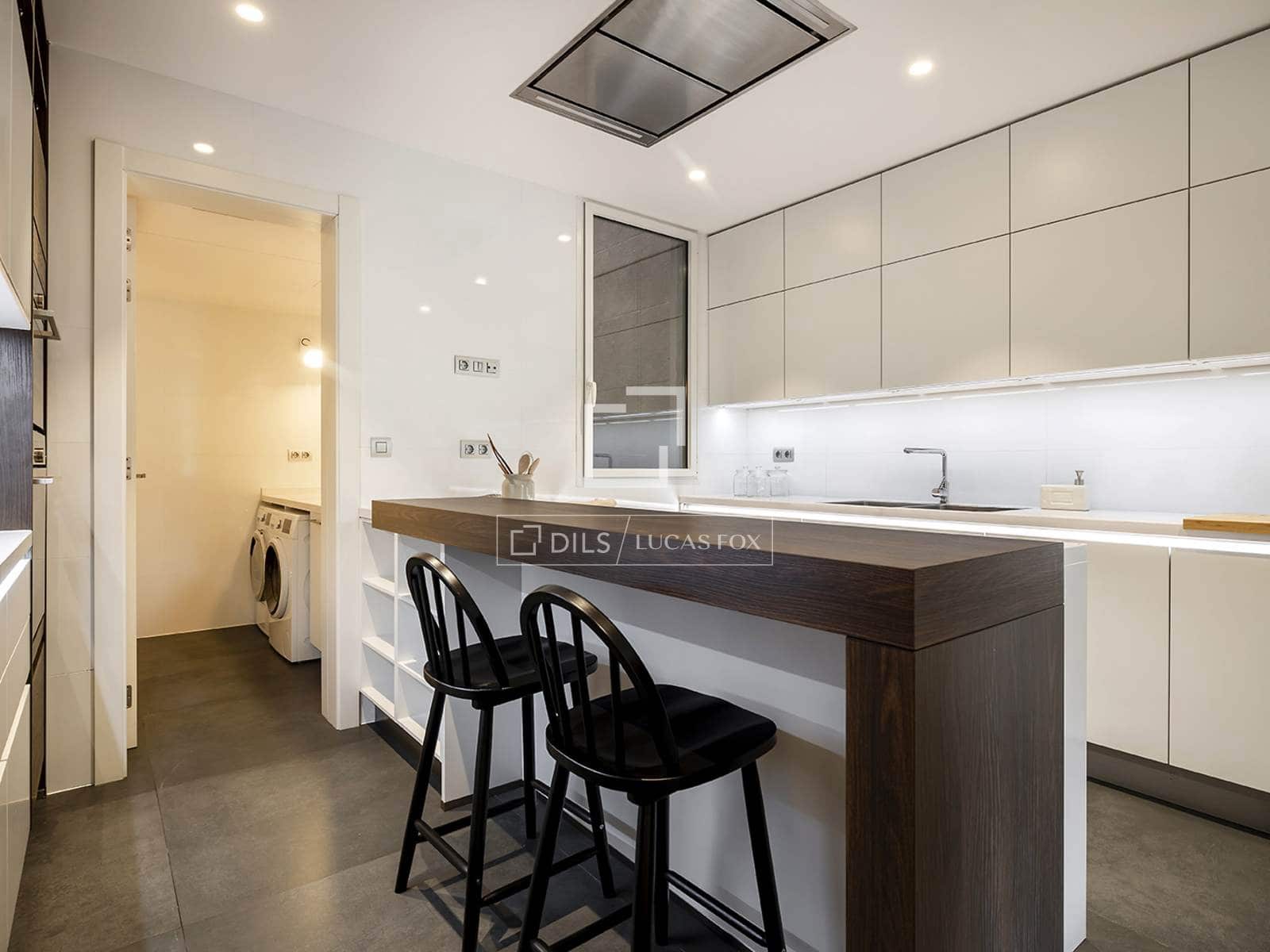 4 slaapkamer Appartement te huur in Barcelona stad - € 8.500 (Ref: 9386298)
