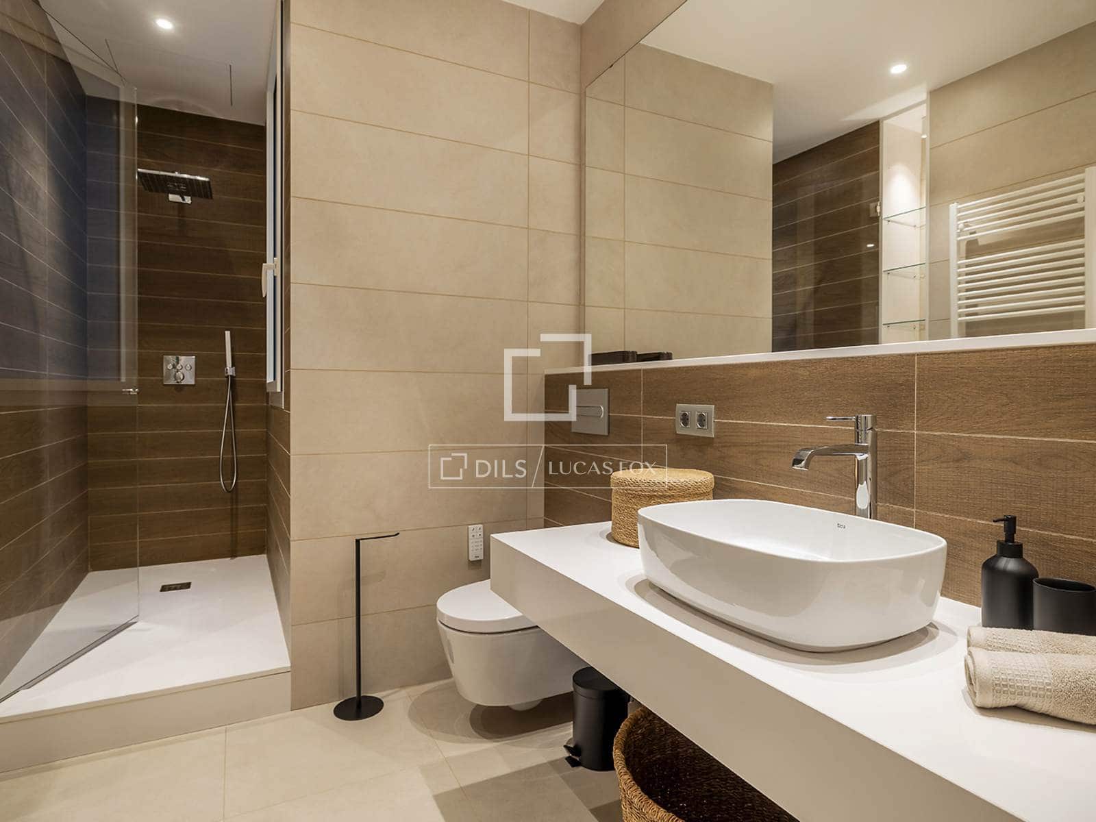 4 slaapkamer Appartement te huur in Barcelona stad - € 8.500 (Ref: 9386298)